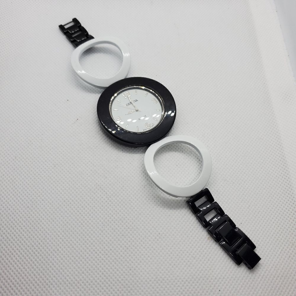 Geneva Black & White Modern Circle Watch - Picture 6 of 6